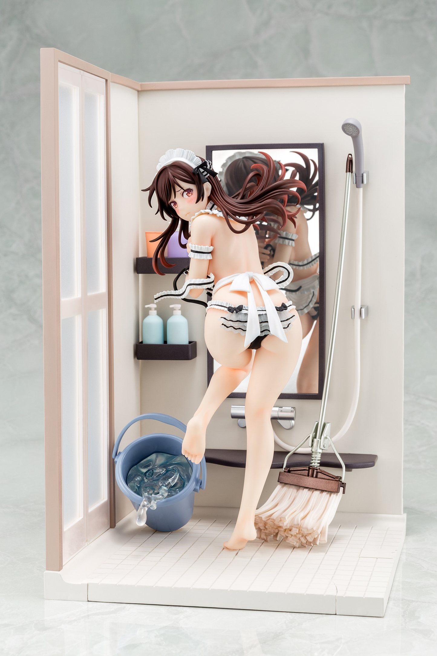 [PREORDER] Hakoiri-musume 1/6 scale pre-painted completed figure Rent-A-Girlfriend MIZUHARA Chizuru Maid Bikini de cleanup figure