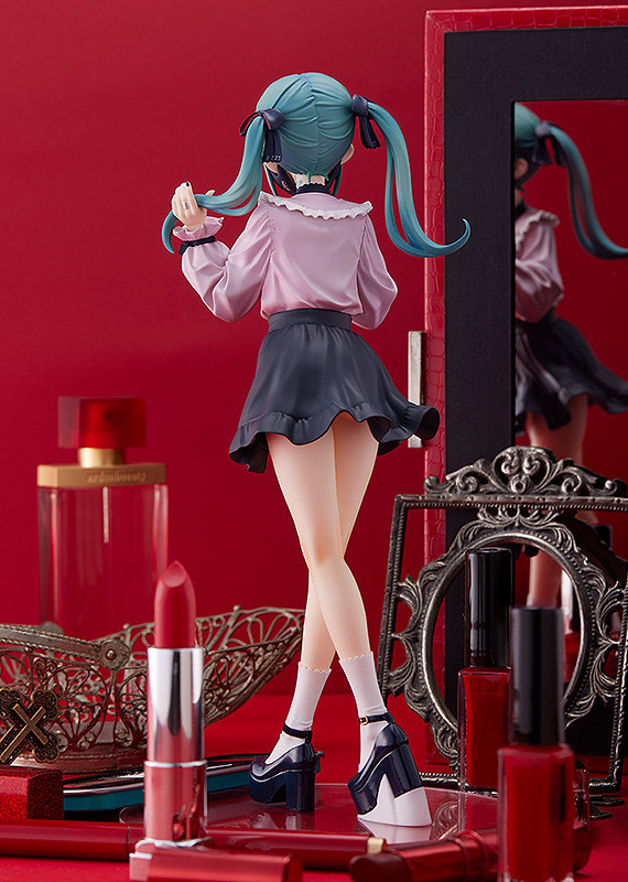 [PREORDER] GOOD SMILE COMPANY POP UP PARADE Hatsune Miku: The Vampire Ver. L