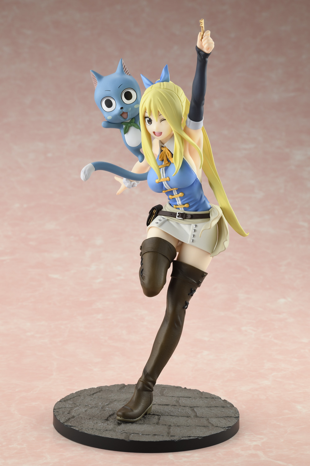 [PREORDER] BellFine Lucy Heartfilia @Wink Ver.